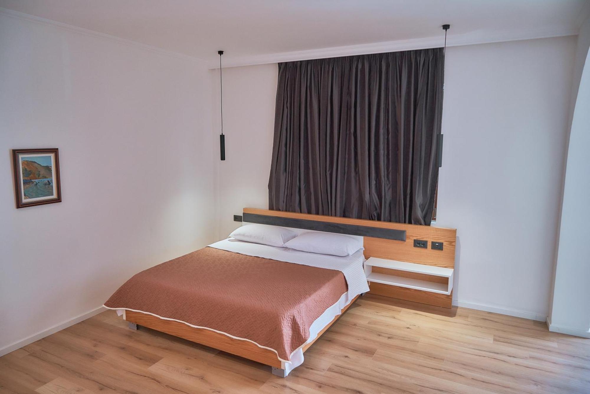 Kalpazo Inn Tirana Zewnętrze zdjęcie