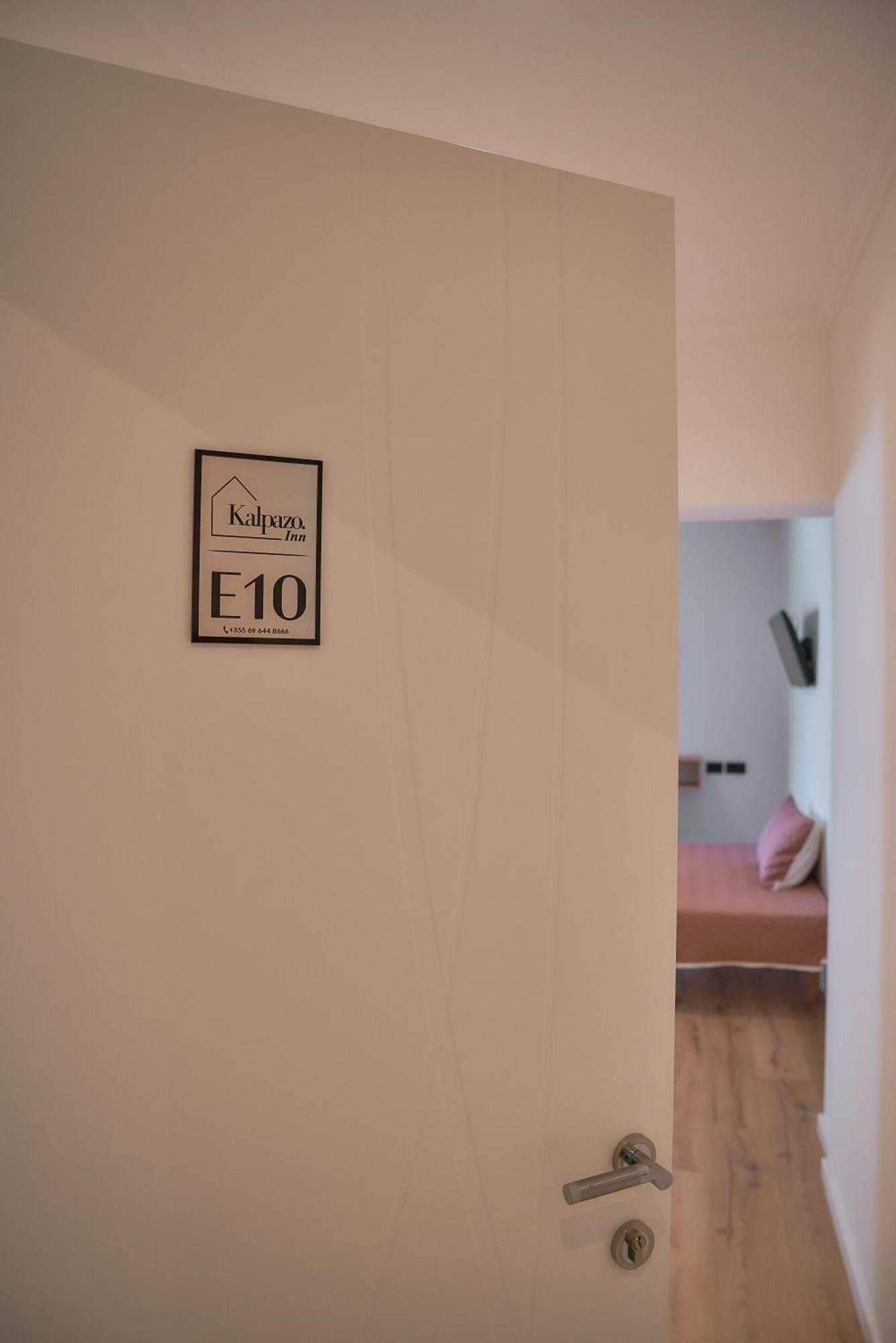 Kalpazo Inn Tirana Zewnętrze zdjęcie