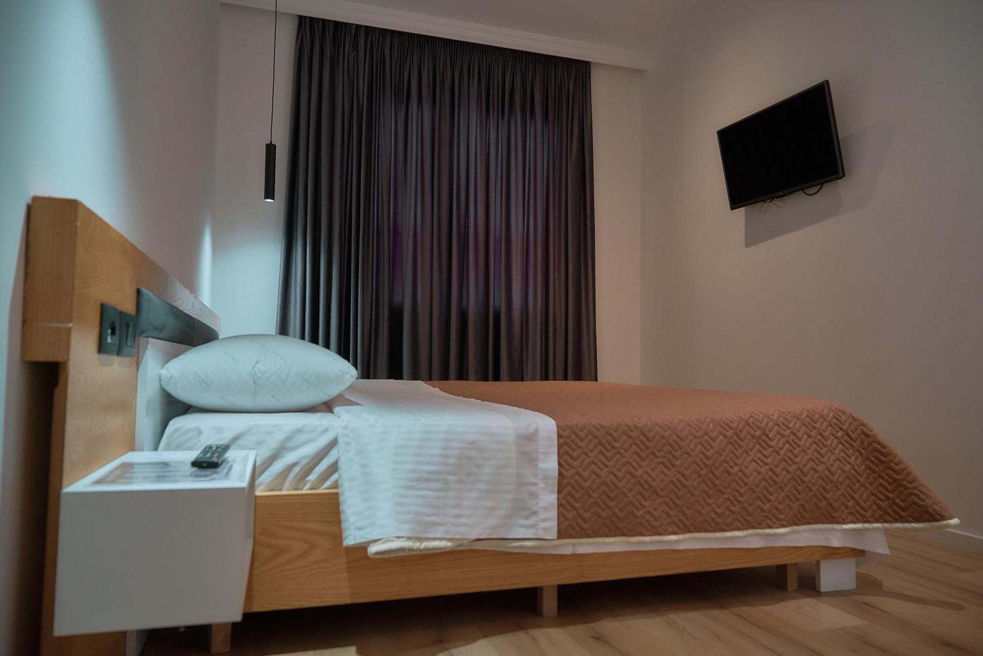 Kalpazo Inn Tirana Zewnętrze zdjęcie