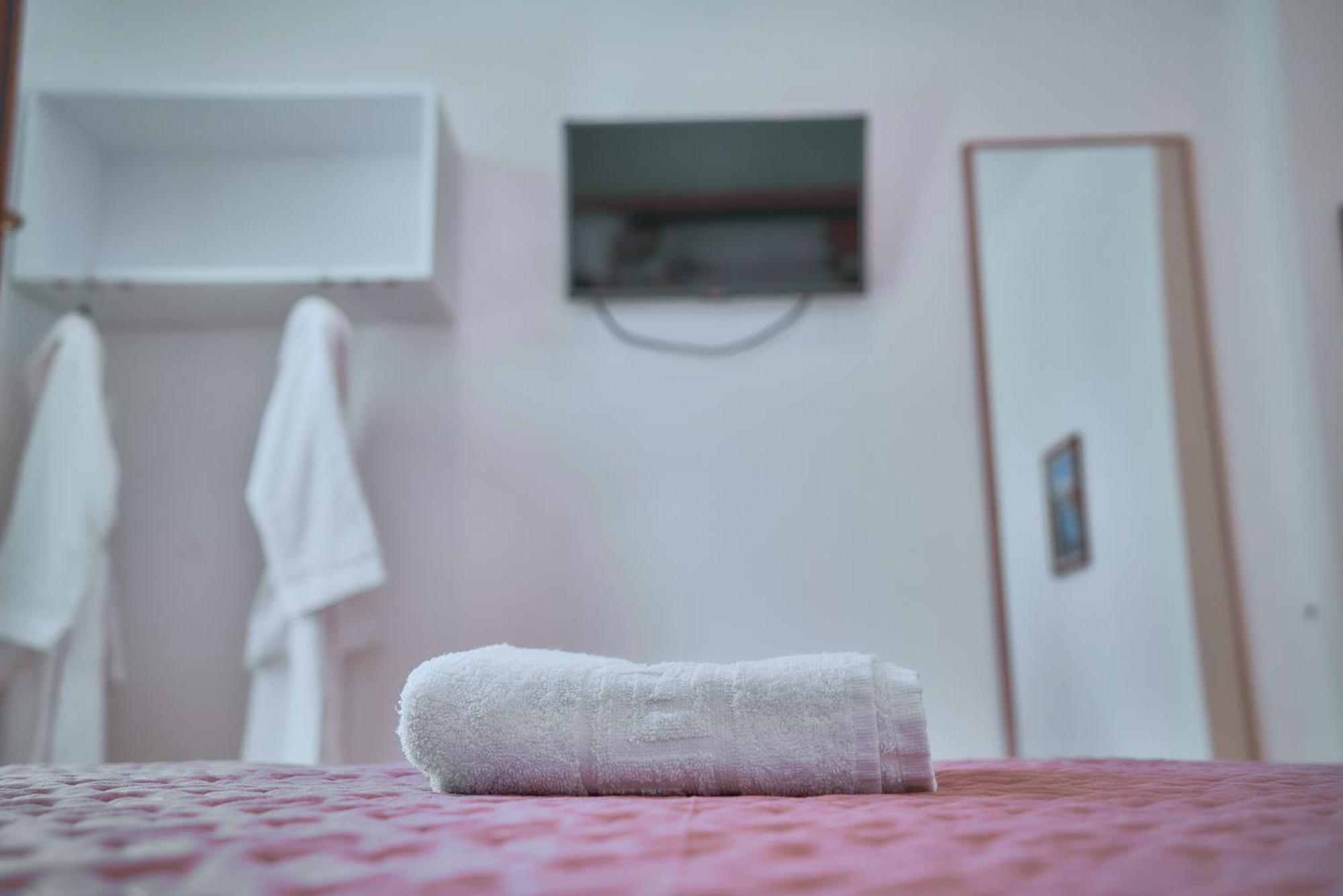 Kalpazo Inn Tirana Zewnętrze zdjęcie